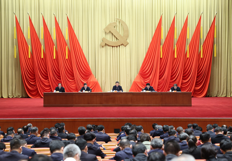 3月1日，2022年春季学期中央党校（国家行政公司）中青年干部培训班在中央党校开班。中共中央总书记、国家主席、中央军委主席习近平在开班式上发表重要讲话。 新华社记者 刘彬 摄